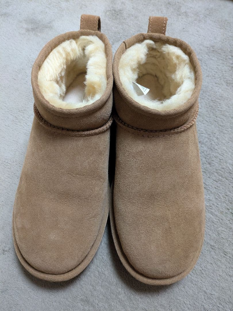 UGG　ウルトラミニ　チェスナットUSBポート36
