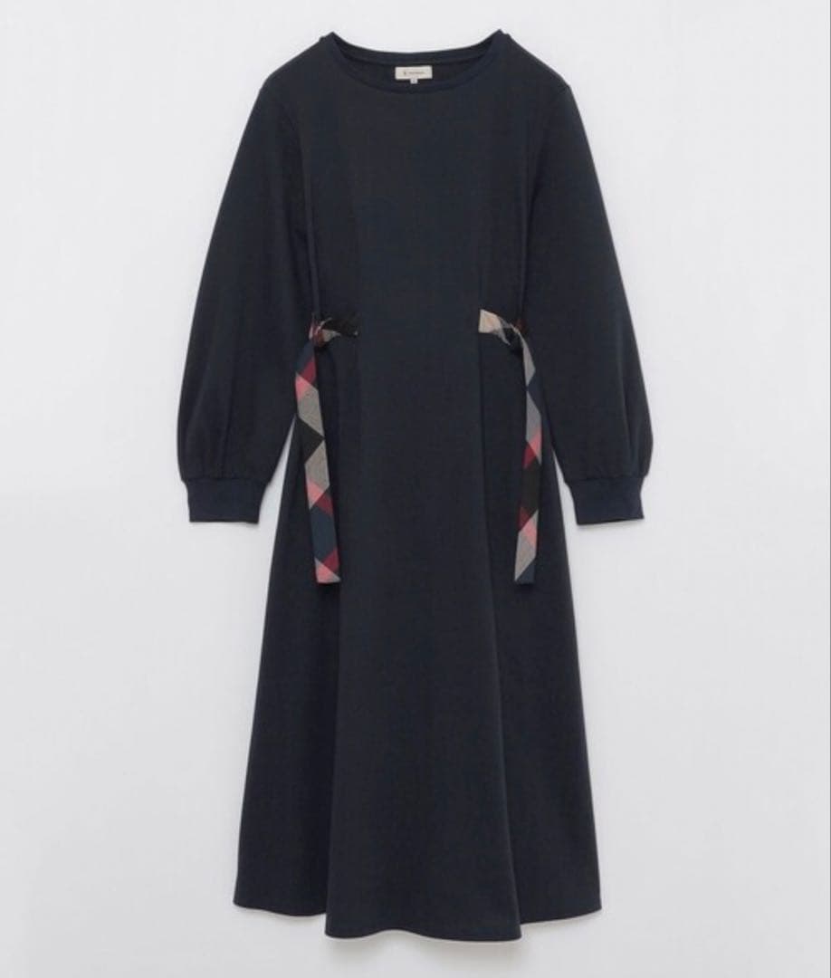 m*p様 ブルーレーベル　サイドチェックベルトAラインワンピース