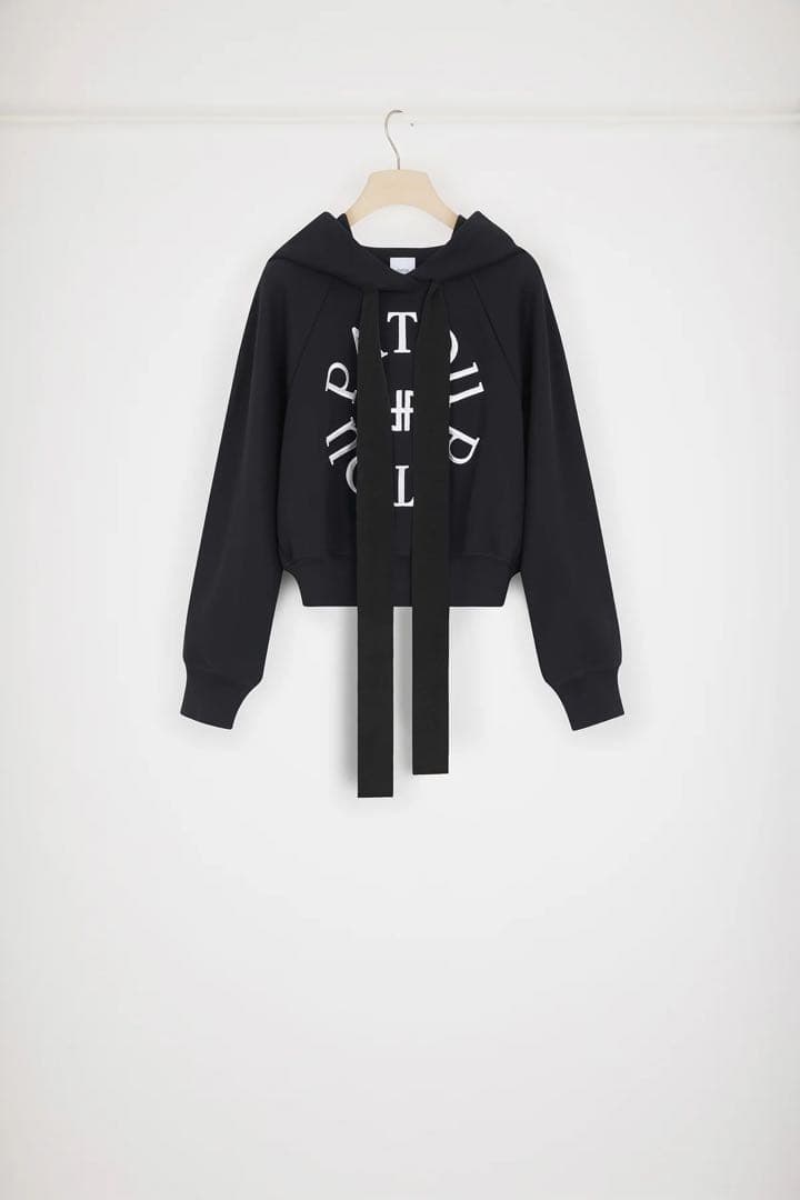 PATOU オーガニックコットン メダリオンフーディ