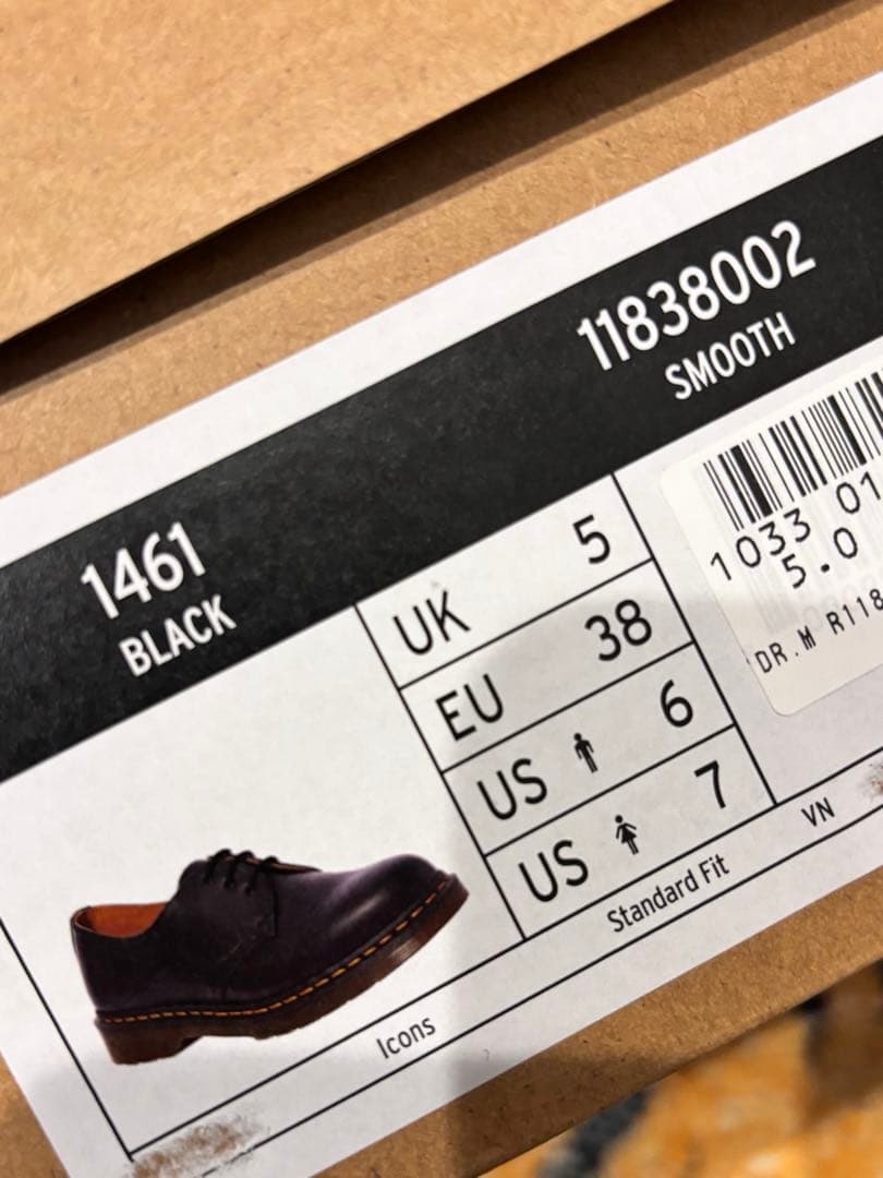 Dr.Martens 3ホール　1461 UK5