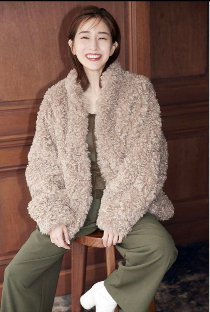 まり❤︎様⭐︎田中みな実コラボ CURL FUR SHORT COAT