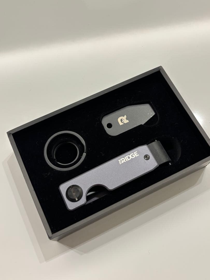 the RIDGE キーケース シルバー