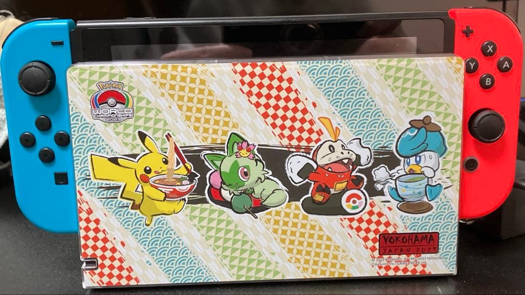 Nintendo Switch 本体 、カバー、アダプタ