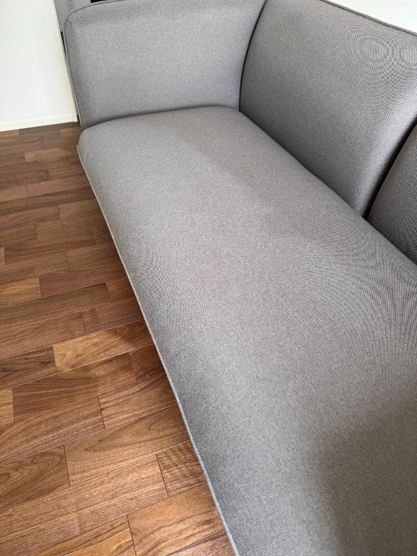 ◆paranoear◆モデル展示 未使用品 ３人掛けソファ ファブリック