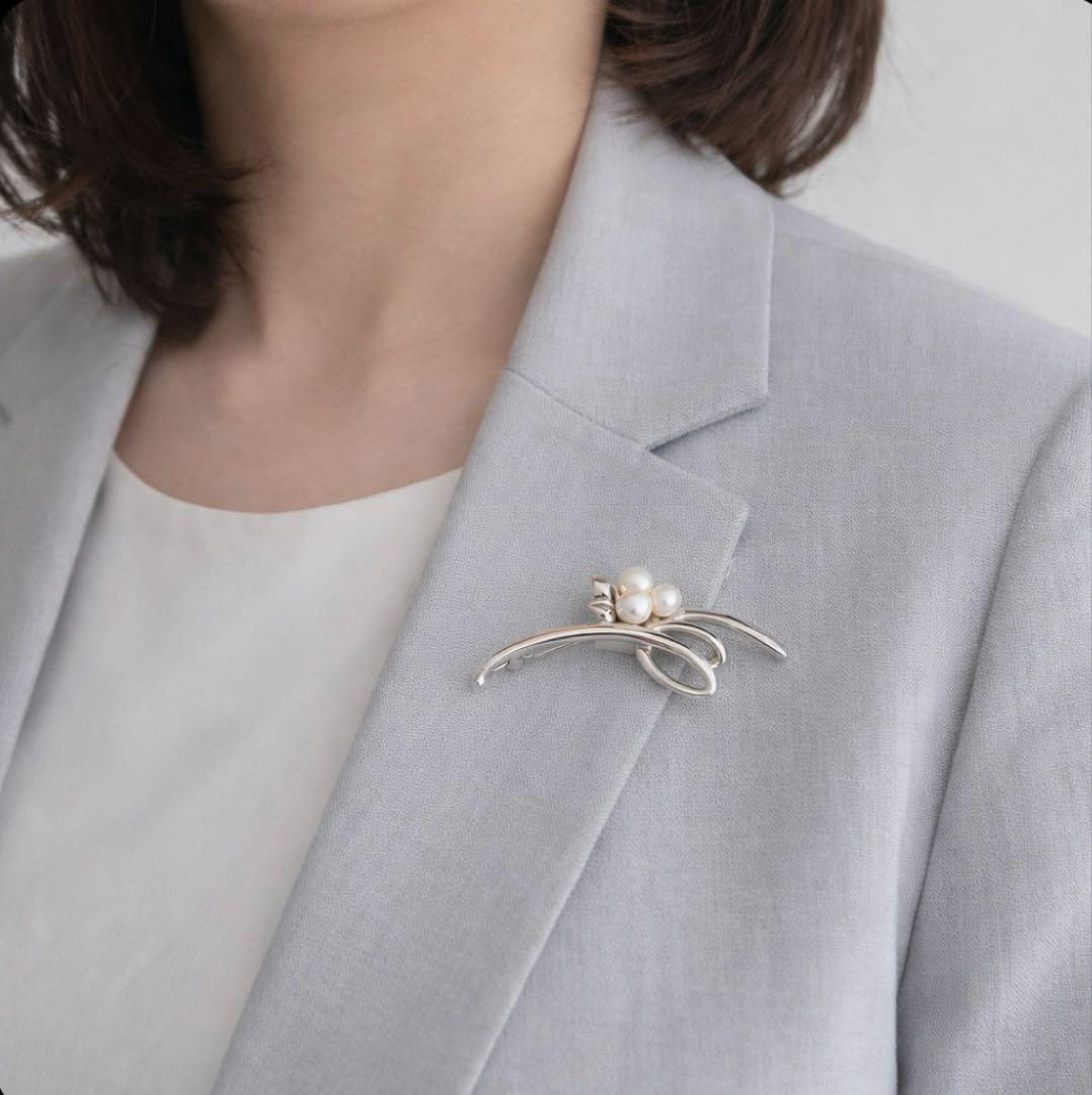 パール ブローチ 5mm玉2個 4mm玉1個 箱付き 上品 セレモニー