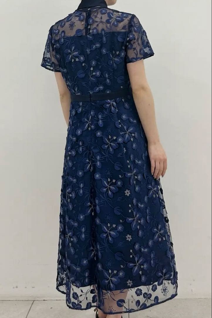 新品[グレースコンチネンタル　25AW フラワ－フレアドレス　ワンピース　38