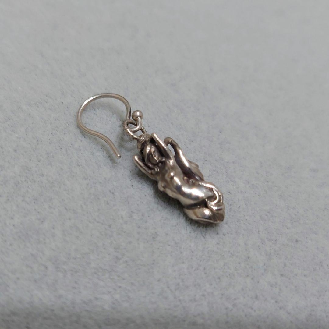 フロワティエドール ピアス