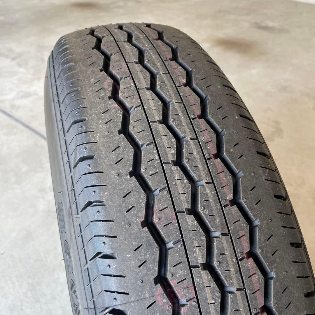 ハイエース新車外し　15インチタイヤホイール ホイールカバーセット