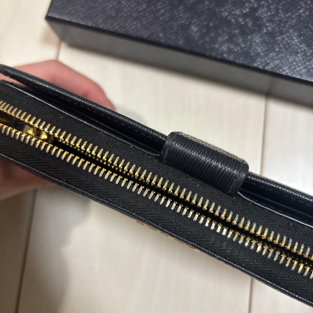 PRADA エピレザー グレー長財布(箱付き)