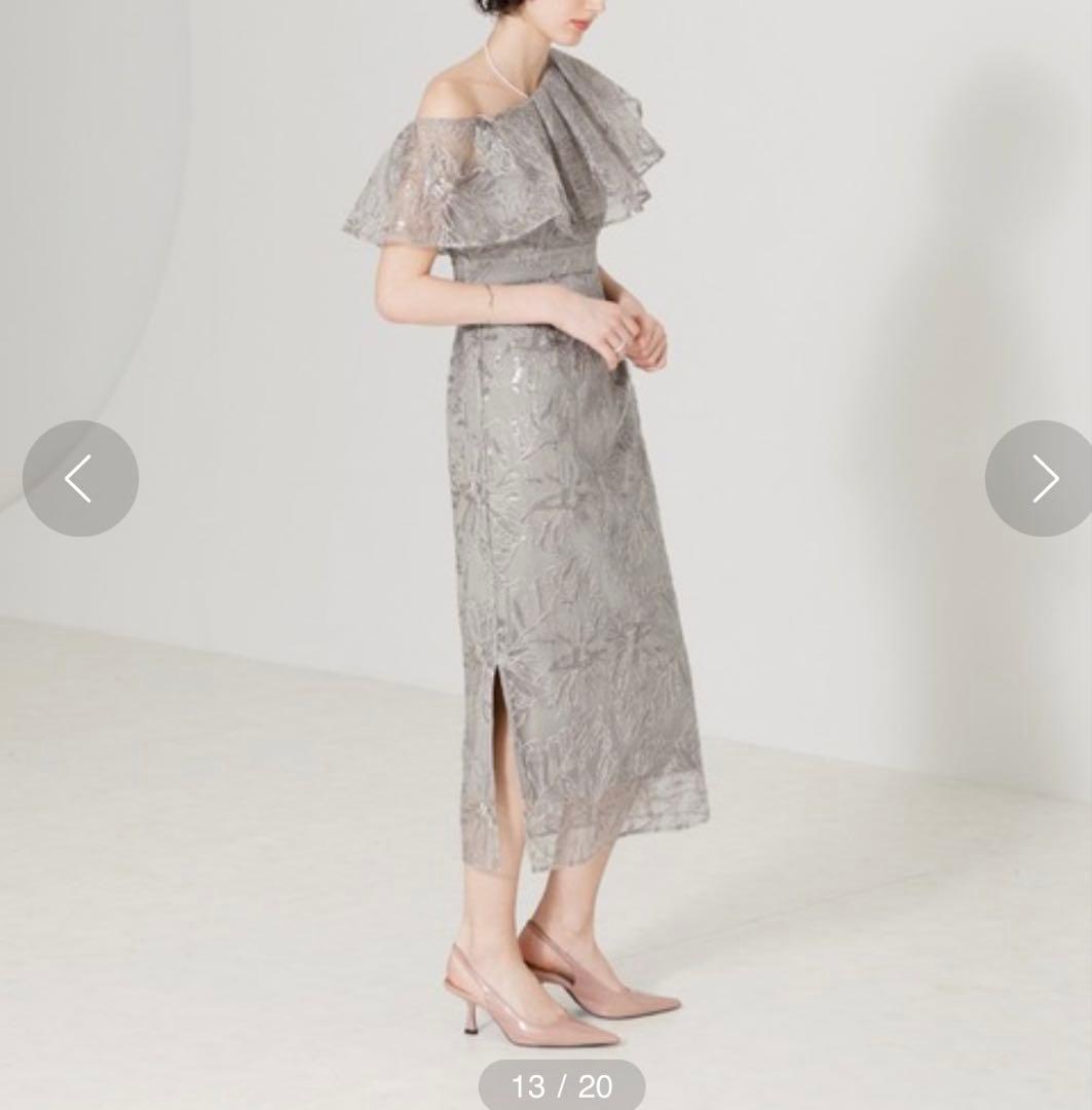 【新品タグ付✨️】LEJA フリルオフショルダースパンコールIラインドレスMグレー