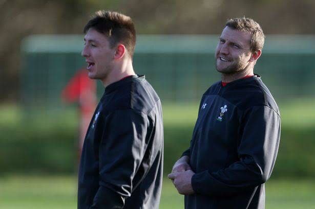 ラグビー ウェールズ代表 トレーニングジャケット 海外S