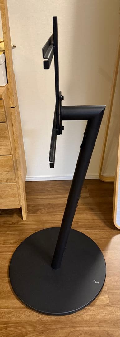 【美品】EQUALS WALL A2 ロータイプ キャスター付 テレビスタンド