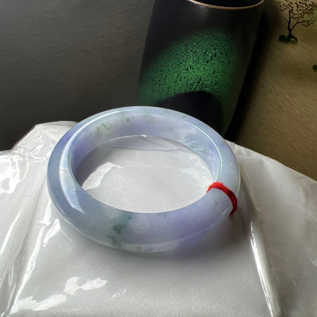 本翡翠、レアラベンダー緑花柄バングル　〜56