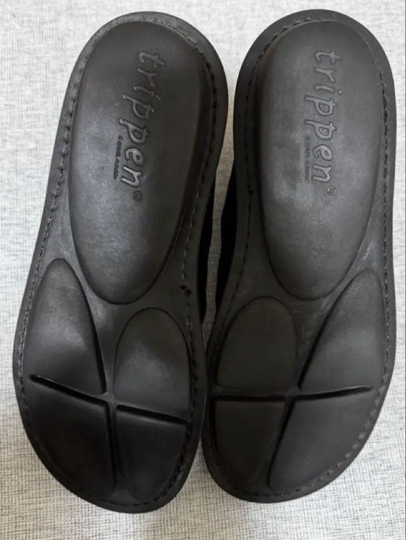 トリッペン 黒 ショートブーツ