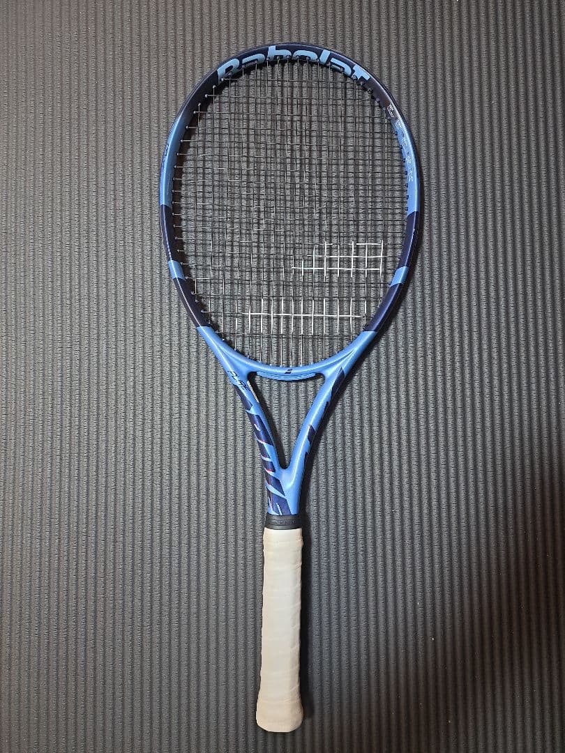 j*c様 最新モデル　バボラ　ピュアドライブ　G3 テニス　ラケット