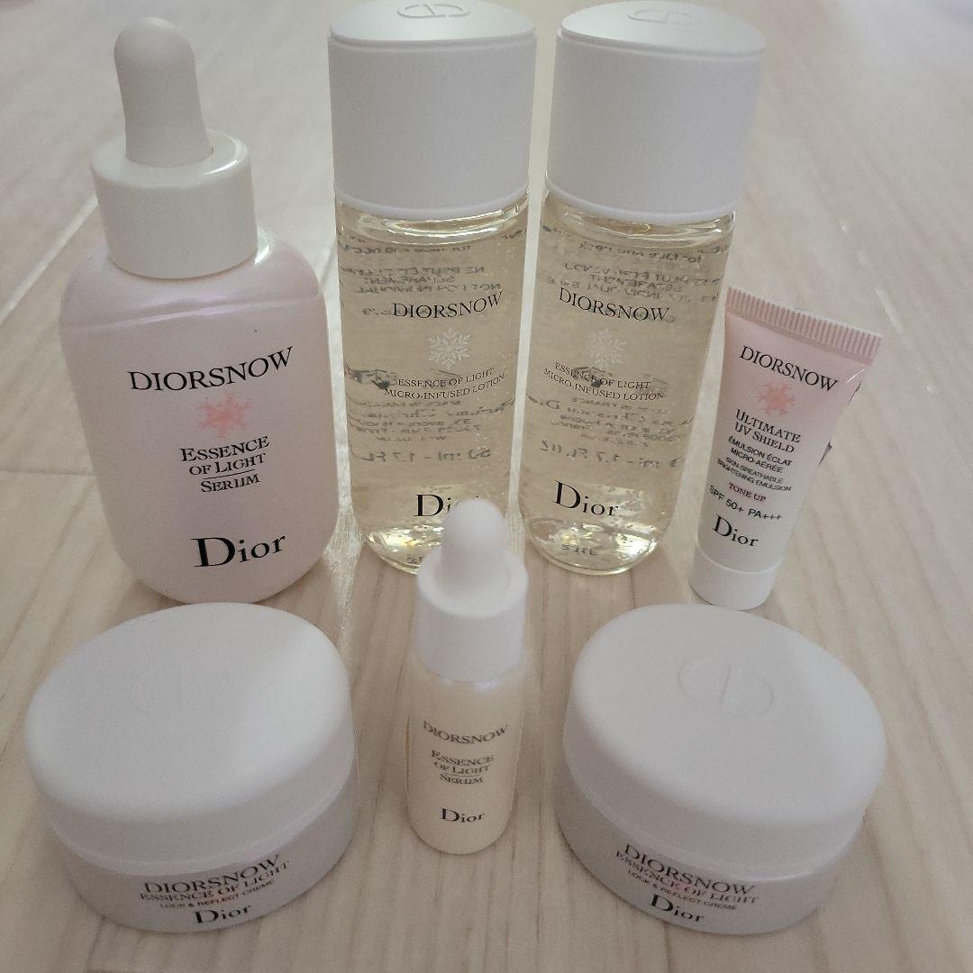 Dior　スノーアルティメットエッセンス オブ ライト 50ml 　7点セット