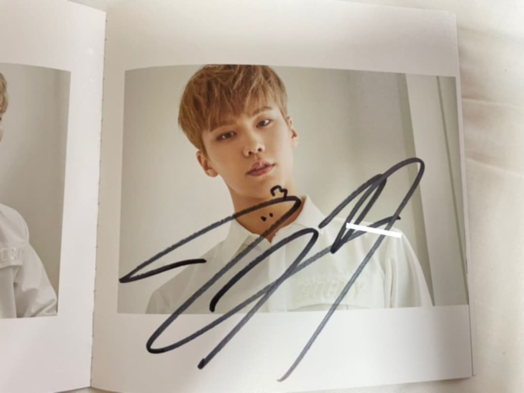 ASTRO ラキ サイン ROCKY