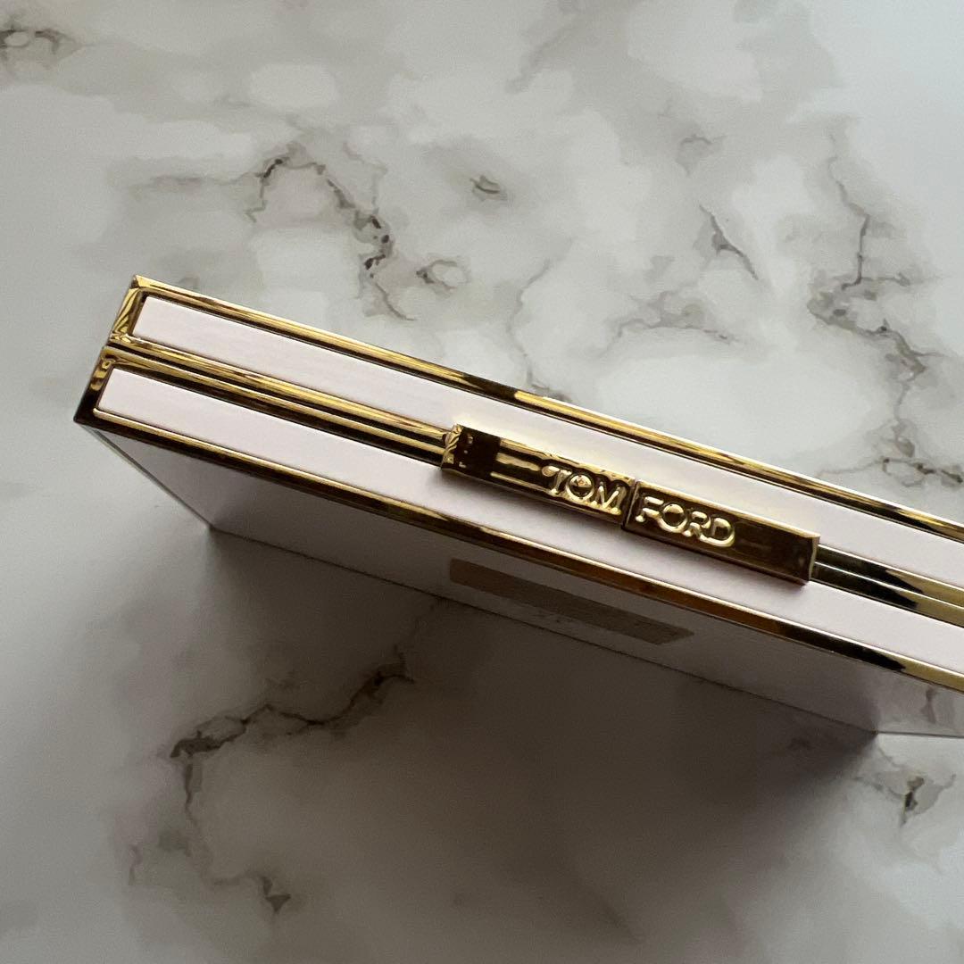 TOMFORD トムフォード　バイオレットアルジャンテ パレット