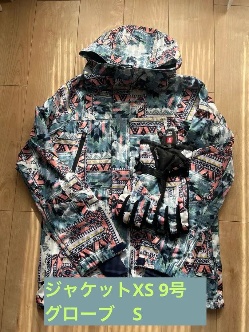 【新品・未使用】スノーウェア　ジャケット　ボトムス　グローブ　セット