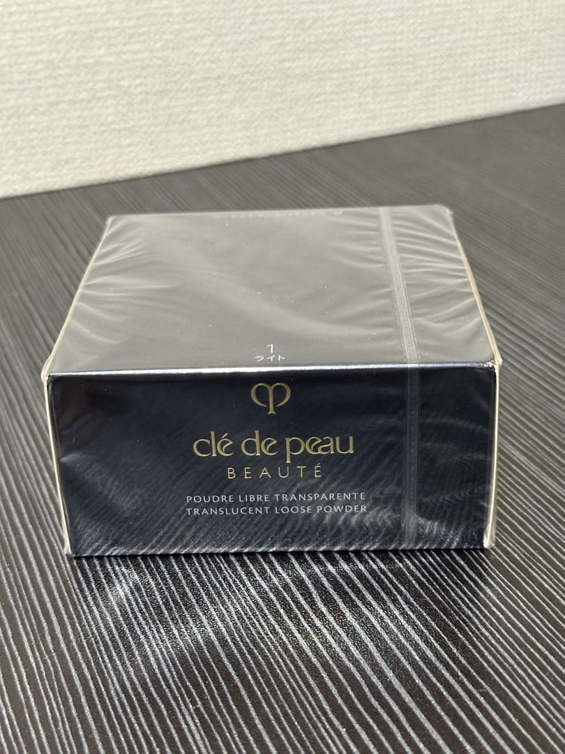 【公式】クレ・ド・ポーボーテ　プードルトランスパラントn M １ライト