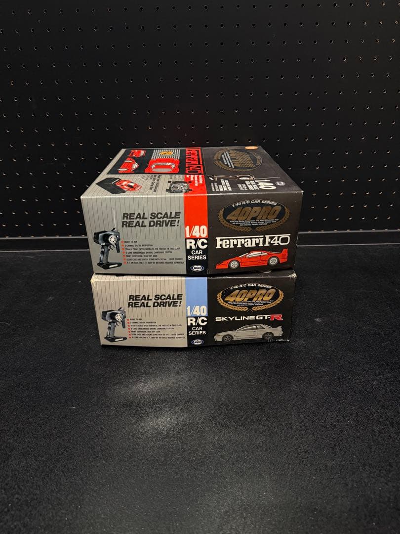 2点skyline GTRとFerrari F40 1/40 MARUI