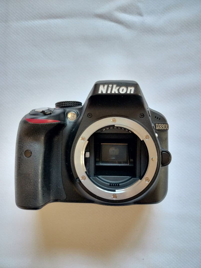 Nikon D3300 18-55 VR II Kit 美品