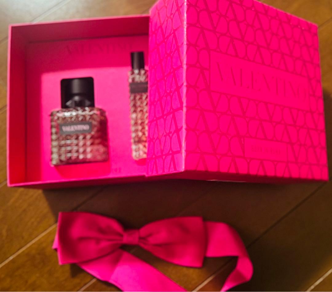 VALENTINO BORN IN ROMA 香水コフレ