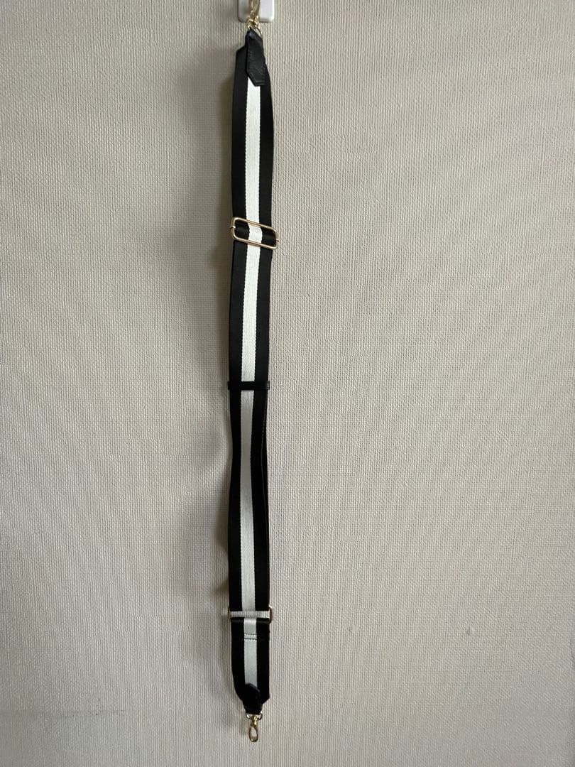 ⭐︎イントキシック ⭐︎intoxic nouerレザーバッグ