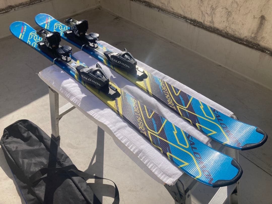 【美品】ショートスキー　SALOMON ショートカート125 バンド ケース付