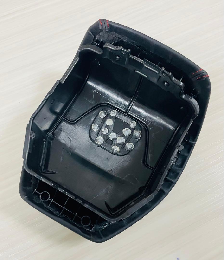 ホンダ 本革仕上げ 赤ステッチ付 ステアリング エアバックカバー【美品】♪