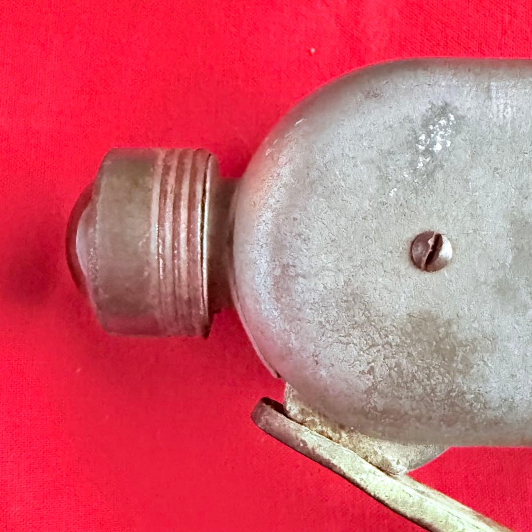 ￼ 2245様感謝‼️貴重な史料‼️「ほたる灯」旧日本軍特許ほたる懐中電灯➕電球部品