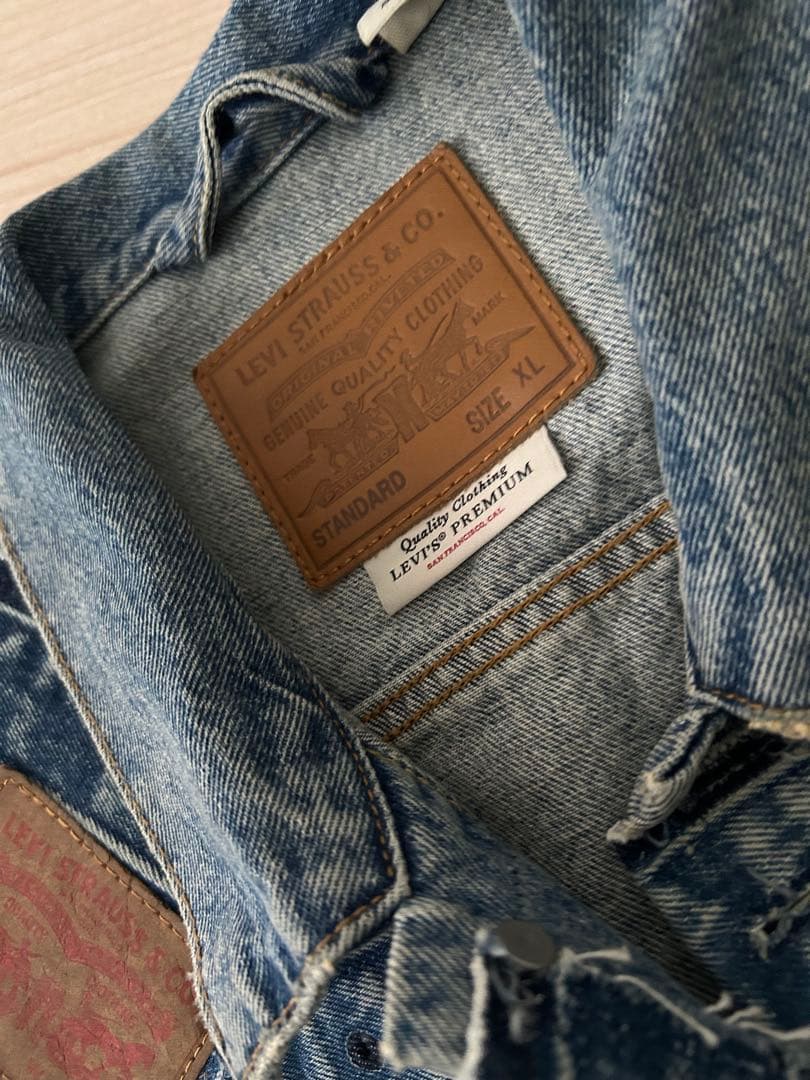 ⚫️Levi's パッチ付きデニムジャケットXL