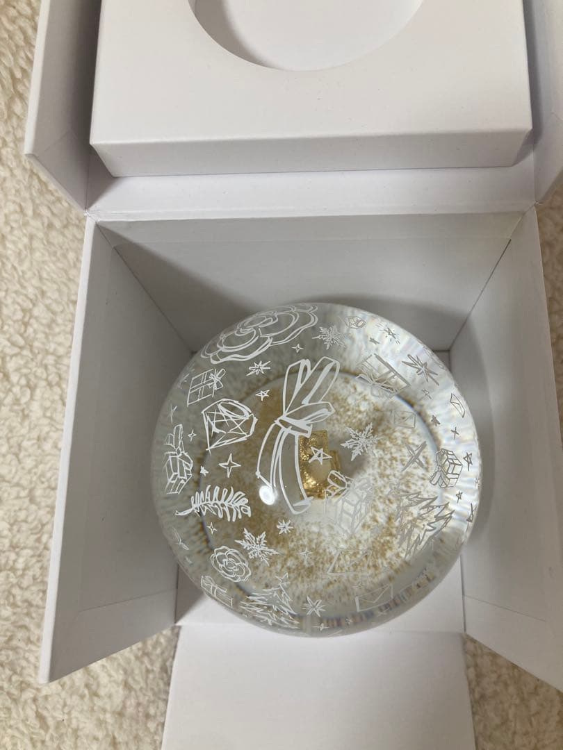 ヒ*ロ様 2025 CHANEL スノードーム