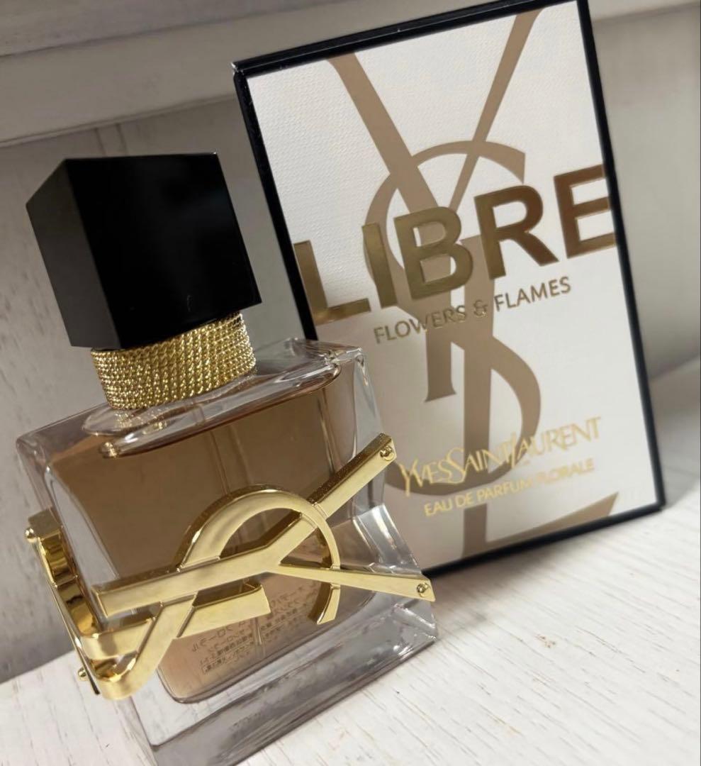 イブサンローランリブレフローラル30ml 香水　YSL