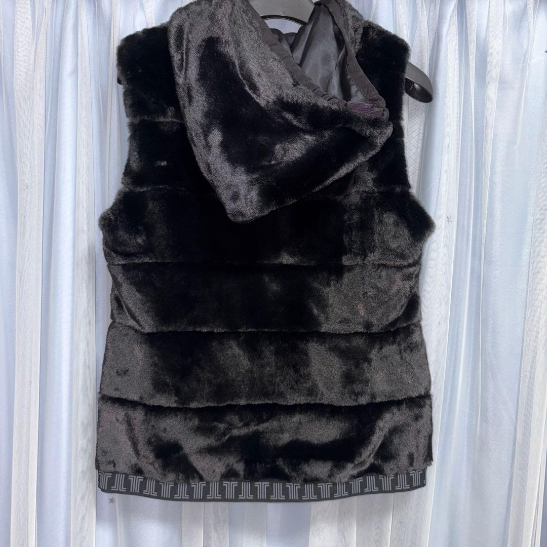 黒 フェイクファー フード付きベスト38未使用