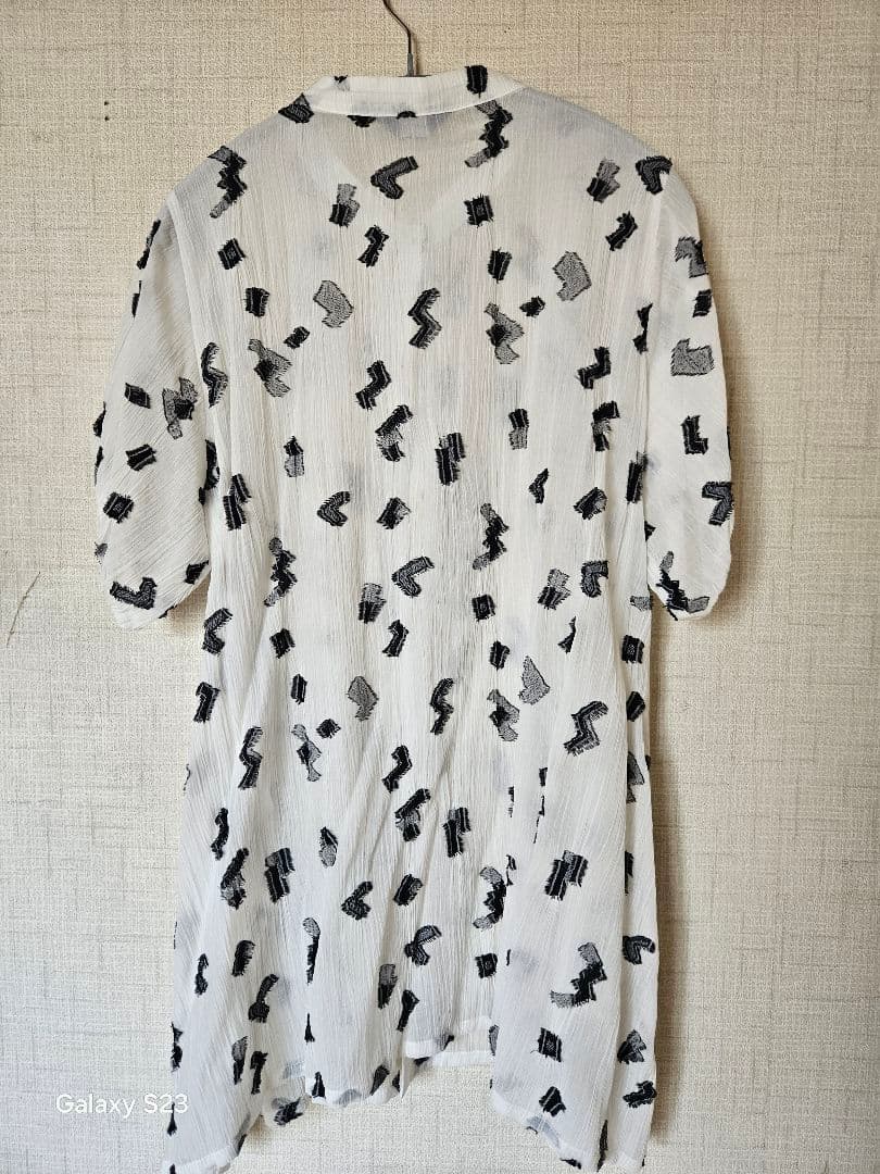 FUGA FUGA 抽象模様 半袖ブラウス シャツ