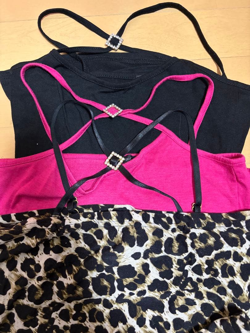 スキニーリップ クロスキャミソール