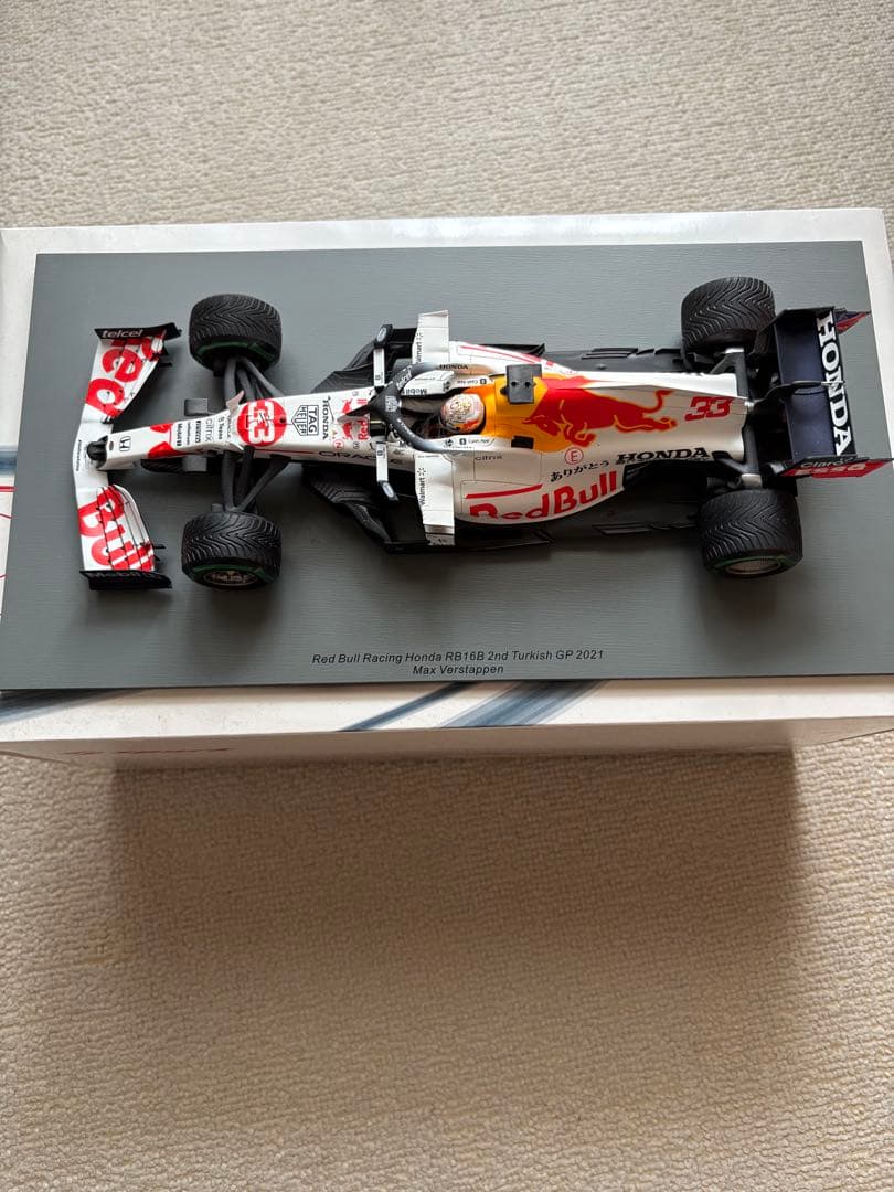 スパーク　1/18 レッドブル　トルコGP 2021 フェルスタッペン