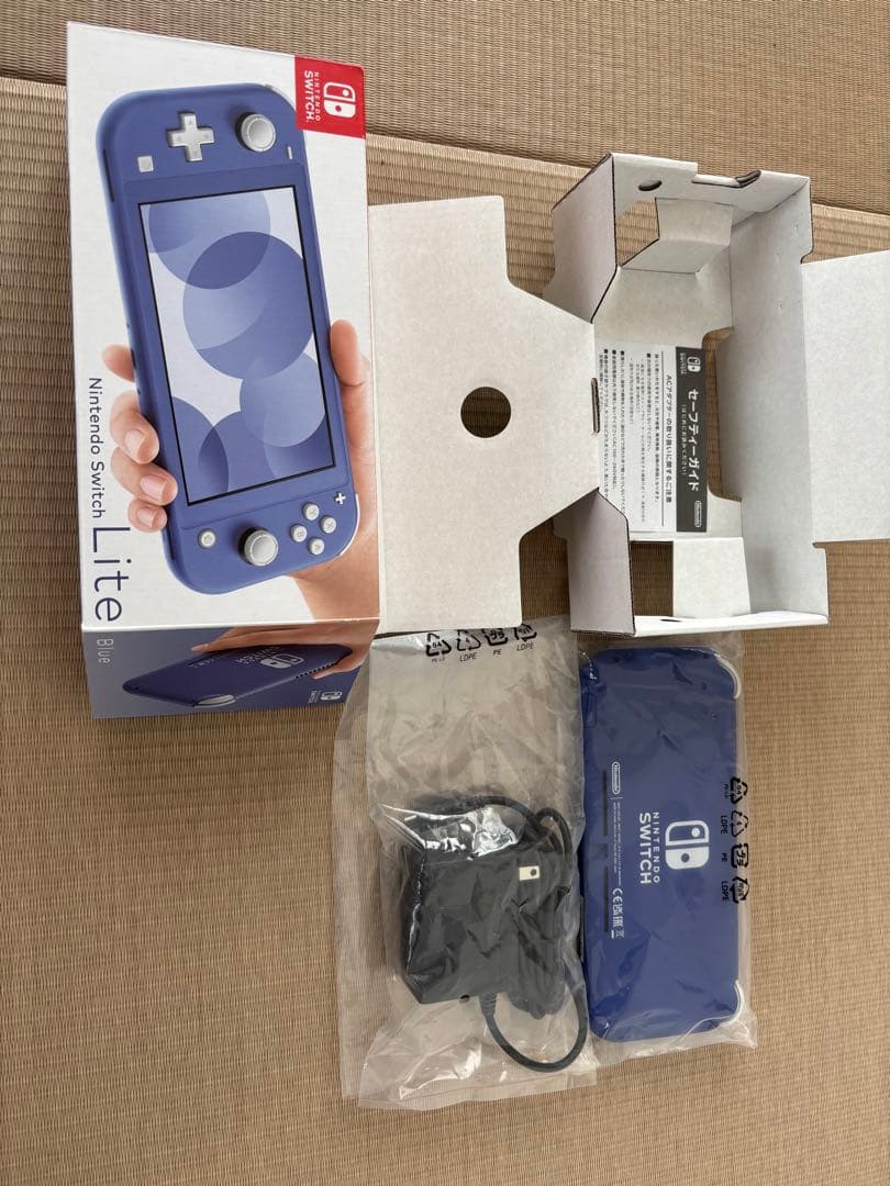 【美品】Nintendo Switch liteブルー