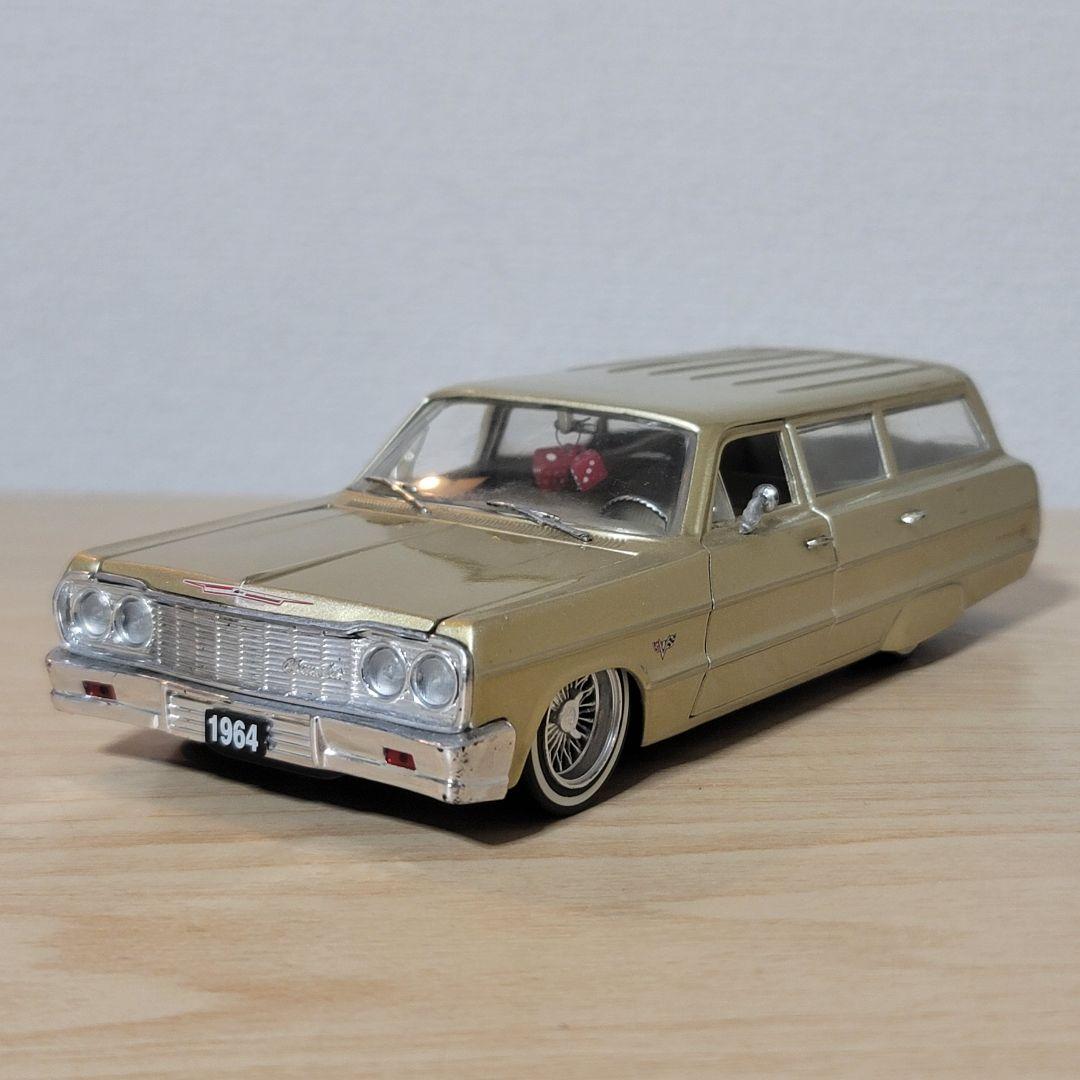 1/24 Jadatoys 64 シボレー インパラ ワゴン