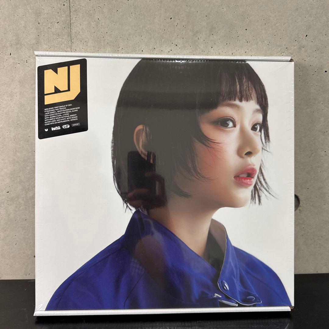 【希少】NEWJEANS CD ハニver. 新品未開封　HOWSWEET