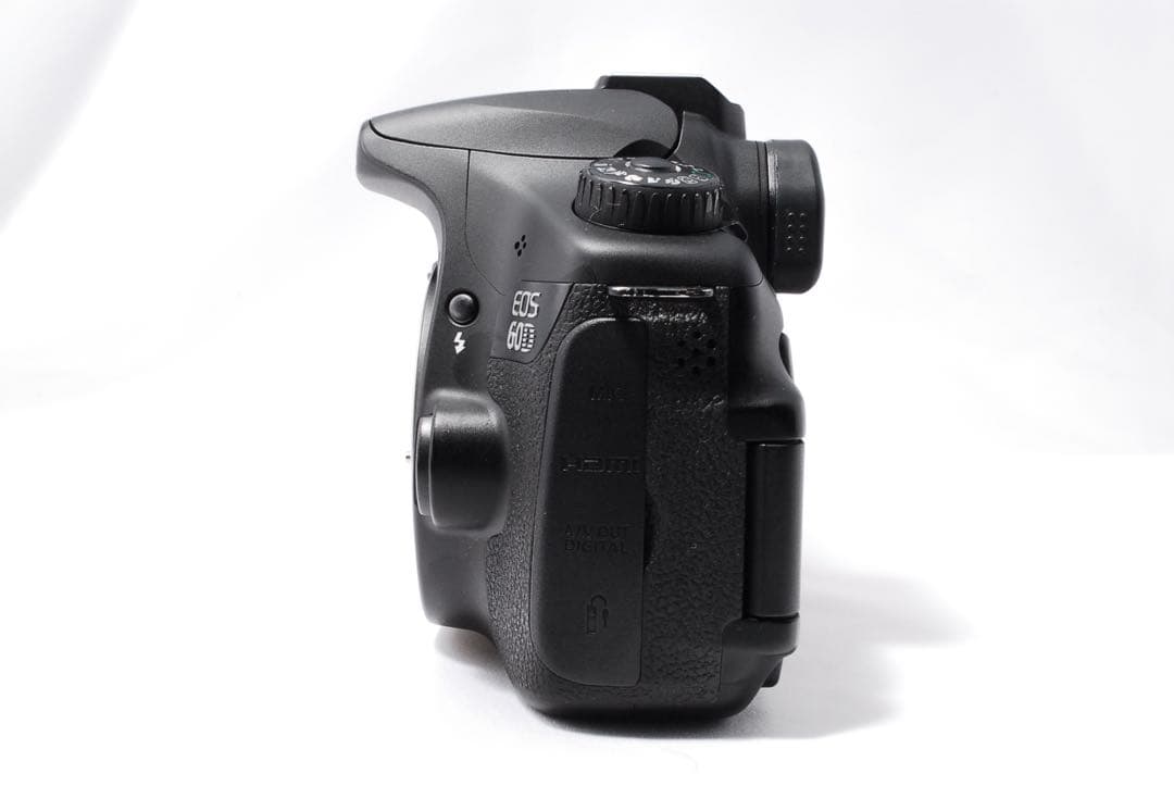 高性能機種❤️Canon EOS 60D❤️楽々自撮り一眼レフカメラ