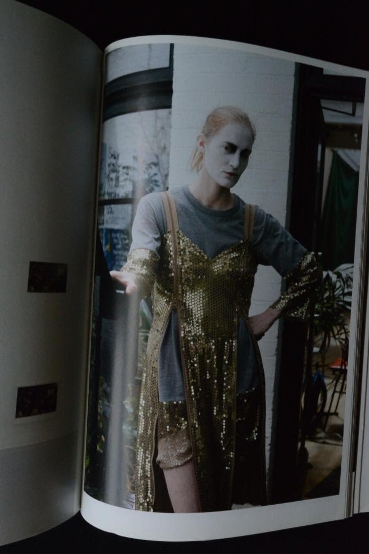 【Wolfgang Tillmans: 2017】サイン入り