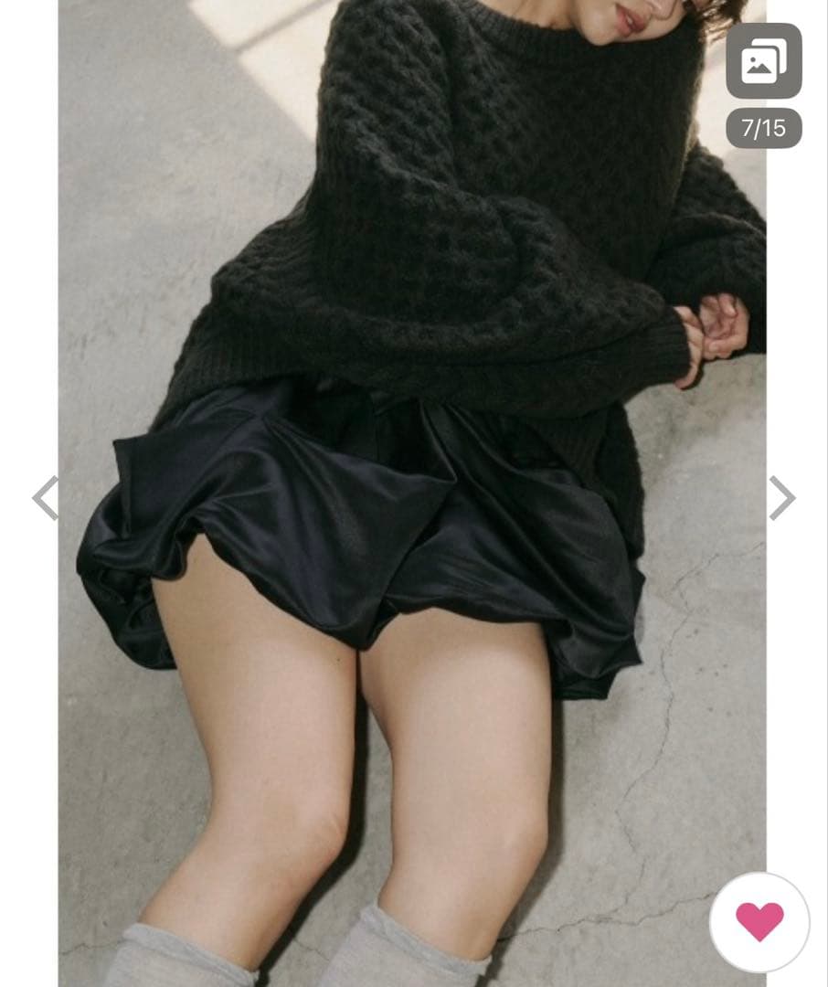 drape mini skirt 新品未使用　ブラック　黒　バルーンスカート