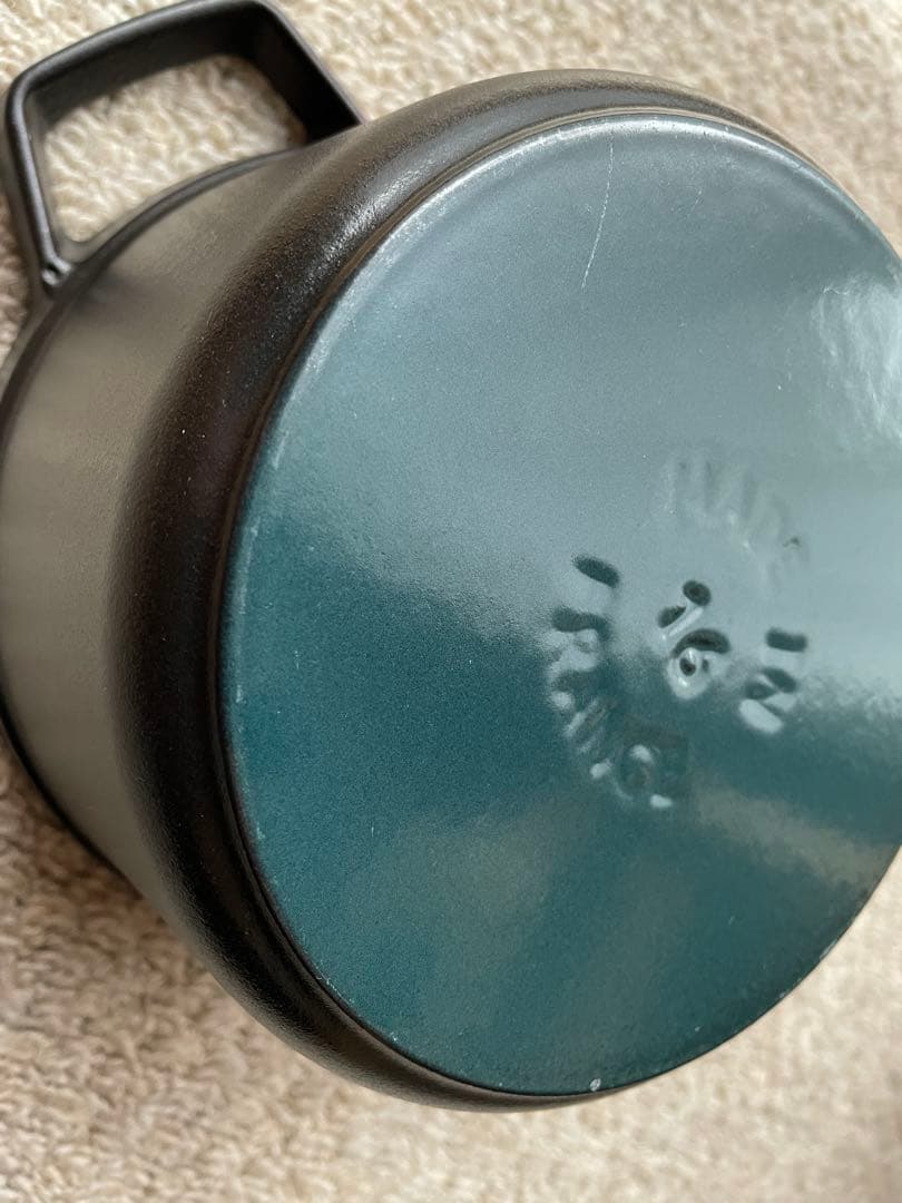 staub ストウブ　旧16cm ブラック　ピコココットラウンド