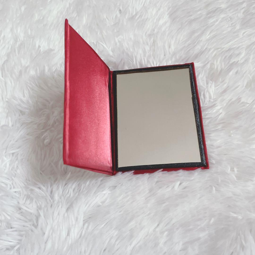 【美品】ビーズバッグ　手刺繍　総柄　花柄　総ビーズバッグ　和装　がま口 手鏡付き