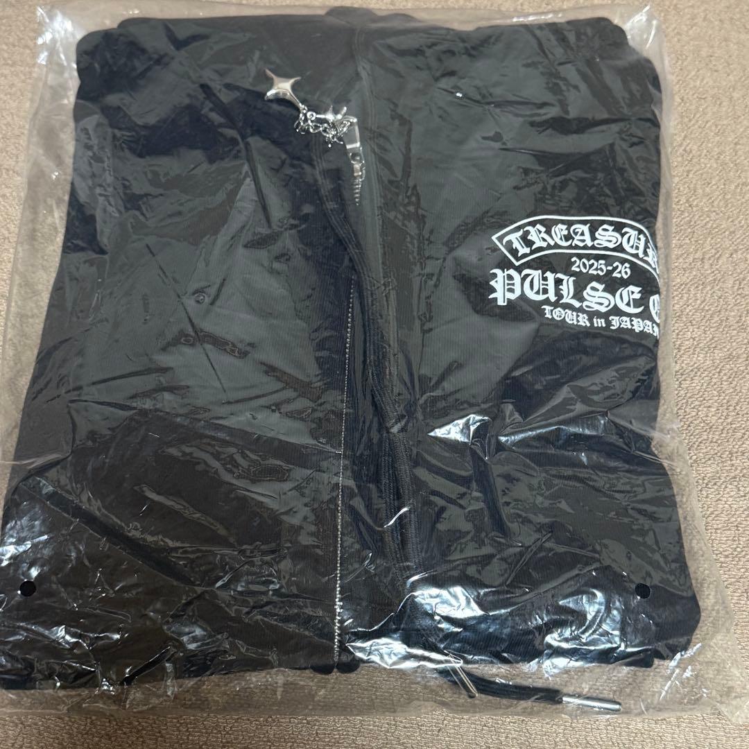 TREASURE ジップアップフーディ　レディース　Mサイズ