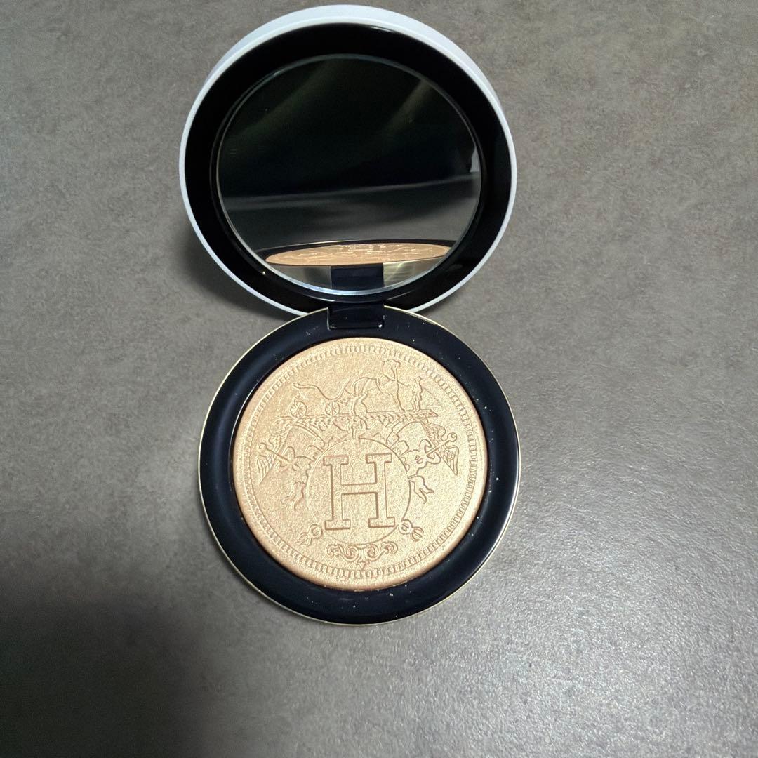 エルメス　フェイスパウダー　プードル　オルフェーブル　01 パーマプラス