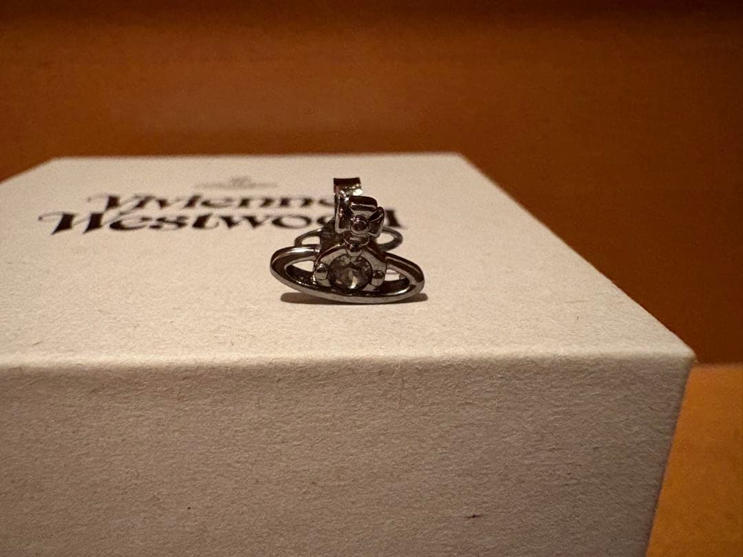 Vivienne Westwood ピアス
