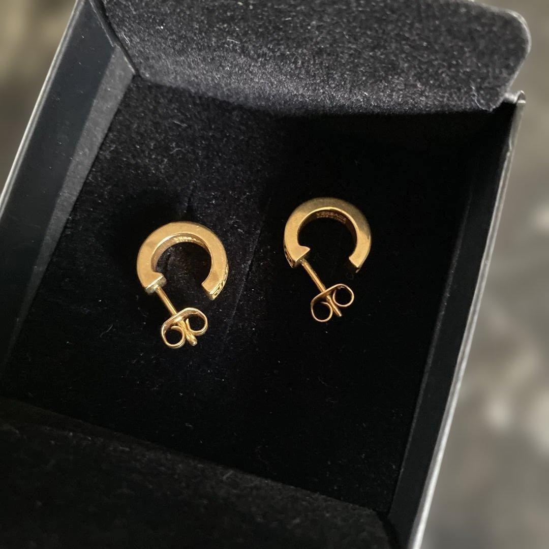 VERSACE 超美品　ピアス　男女兼用 ゴールド